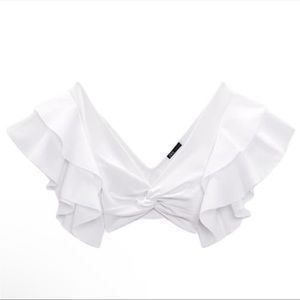 NEW W/O TAGS ZARA RUFFLED CROP TOP WHITE
4174/634